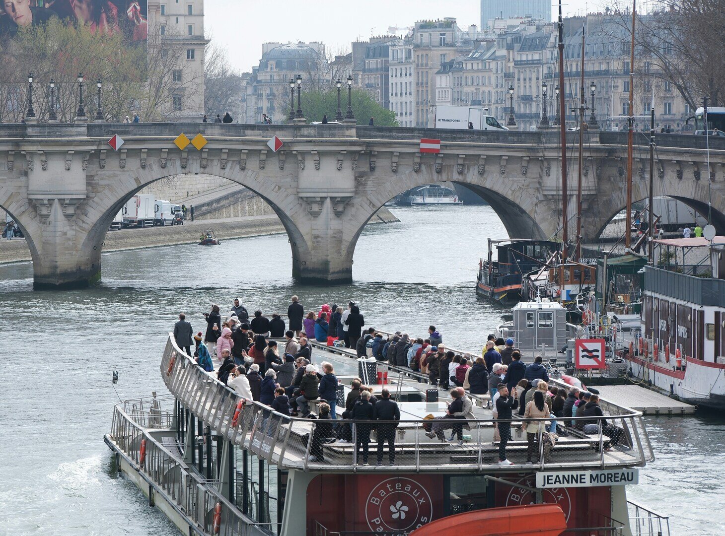 Seine Sightseeing Cruise
